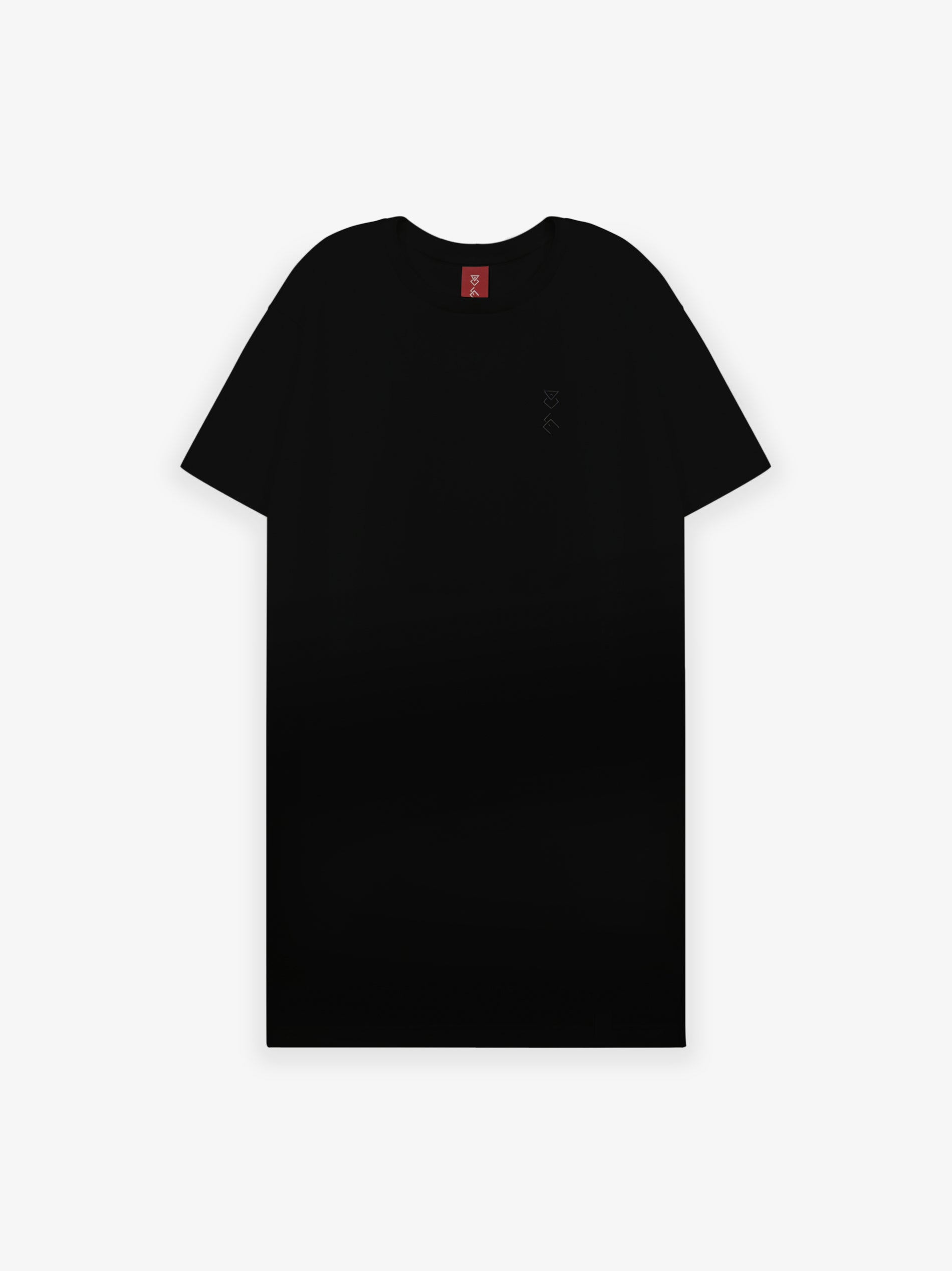 long black T-shirt